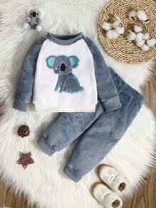 男嬰無尾熊刺繡貼片插肩袖上衣和褲子套裝 - 彩色 - 查看 1