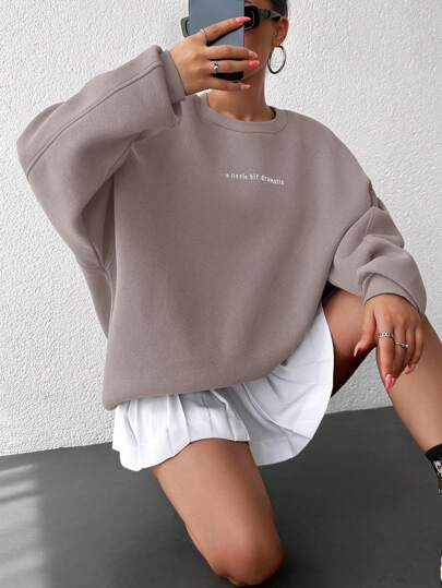 SHEIN Cottnline Sudadera con estampado de letras y hombros caídos