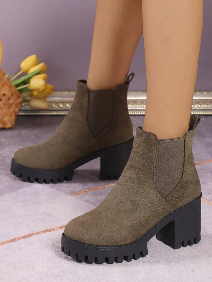 Chunky chelsea boots on sale womens