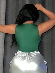 Slaydiva Plus Size Elegant & Party & Sexy Slim Fit Solid Green Sleeveless Bodysuit With Deep V-Neckline For Women, Spring/Summer - Green - View 2