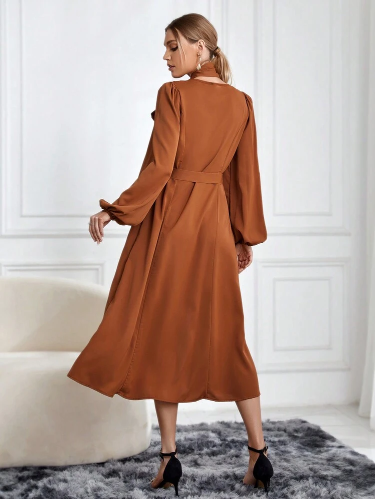 Ladies' Solid Color Lantern Sleeve Dress