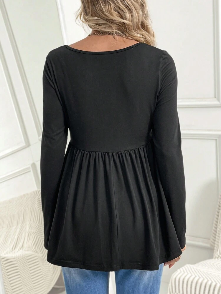 Maternity Square Neckline Ruched Long Sleeve T-shirt