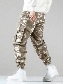 Manfinity EMRG 男士加大尺碼鬆身迷彩貨褲 - 淺灰色 - 查看 3