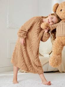 SHEIN 女童針織純色毛絨提花圓領寬鬆休閒居家連衣裙 - 駝色 - 查看 3