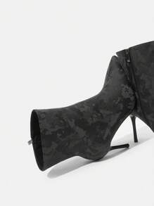 Women's Fashionable Black Pointed Toe Thin High Heeled Boots