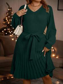 SHEIN Clasi 女式大尺碼束帶褶皺下擺毛衣連身裙 - 綠色 - 查看 5