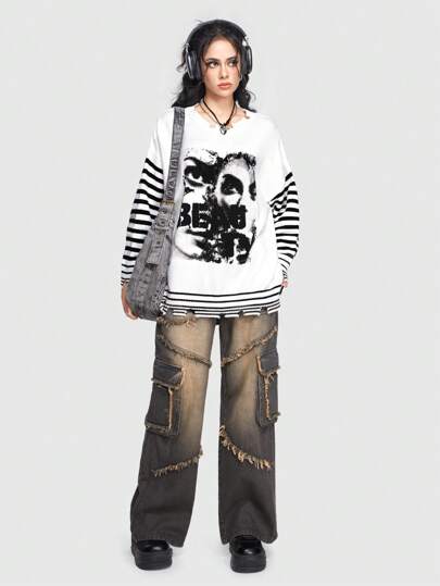 Grunge Punk Un Pull À Col Rond Pour Femme Avec Silhouette Imprimée Et Patchwork Rayé