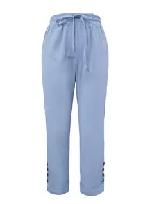 Pantalones de mujer de unicolor con detalles de botones y cintura con cordón