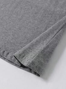 SHEIN LUNE 字母和心形印花 T 恤 图案 T 恤 女式上衣 - 灰色 - 查看 3