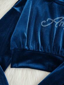 SHEIN 補間女孩寬鬆學院字母水鑽天鵝絨上衣和褲子兩件套 - 水鴨藍 - 查看 4