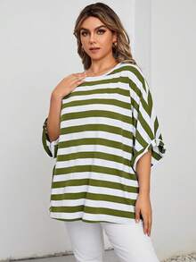 SHEIN LUNE 女性加大號圓領條紋寬鬆休閒t恤 - 軍綠色 - 查看 4
