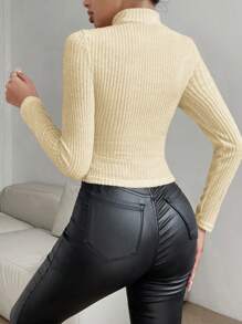 Allurite 純色立領扭紋針織鏤空t卹 - 黃色 - 查看 2