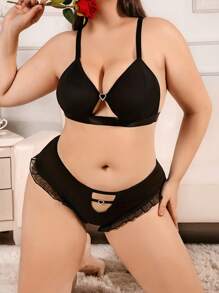 Women's Plus Size Cut Out Bra & Panty Lingerie Set - Black - View 1