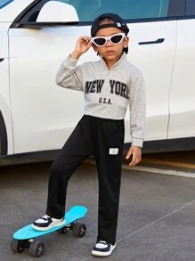 SHEIN Conjunto Casual De Tres Piezas De Estilo Callejero A Cuadros Para Niños Que Incluye Camisa, Chaleco Y Pantalón