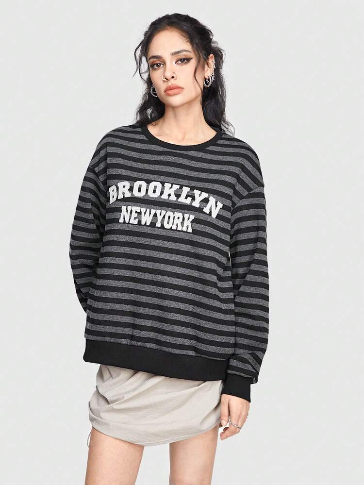 Casual Vintage Striped Sweatshirt For Women With Embroidered Letters, Round Neck, Pullover Style