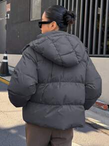 DAZY Abrigo acolchado con capucha de unicolor, abrigo de invierno informal de mujer con bolsillos, abrigo de mujer suelto de invierno con hombros caídos y cremallera en color gris oscuro liso, abrigo de invierno/ Moda de invierno, Ropa de invierno de mujer, Abrigo de invierno de mujer