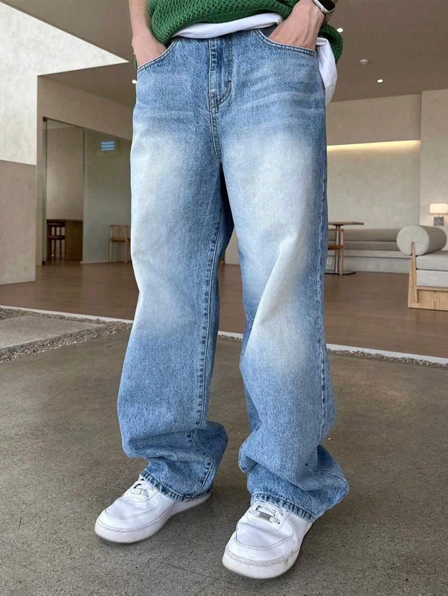 男士斜口袋直筒牛仔褲 - 淺色水洗藍 - 查看 1