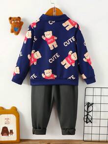 SHEIN 男孩可愛小熊印花 Polo 領運動衫和褲子套裝 - 藏蓝色 - 查看 2