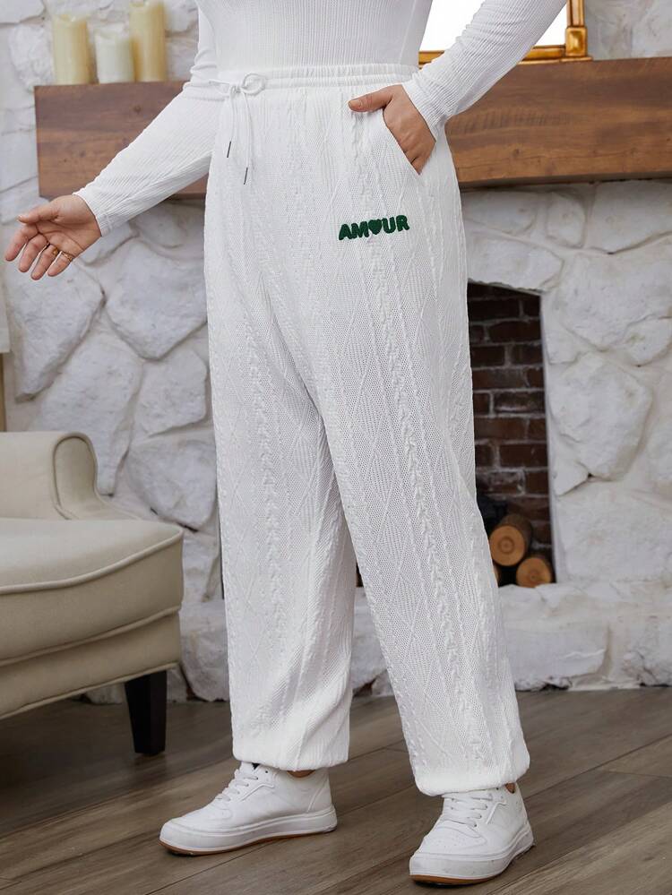 Women'S Plus Size Embroidered Textured Sweatpants