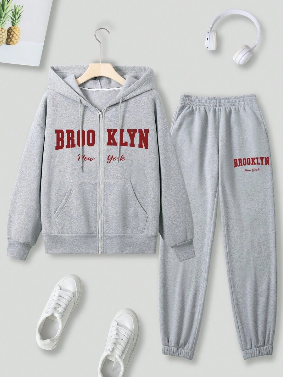 SHEIN EZwear Letter Printed Kangaroo Pocket Zipper Hoodie And Sweatpants Set - Light Grey - View 1