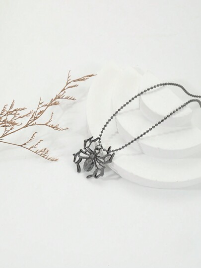 Spider Decoration Fashionable Necklace