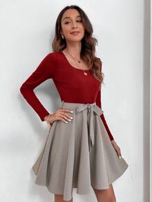 SHEIN Essnce 女款長袖格子束帶連身裙 - 酒紅色 - 查看 4