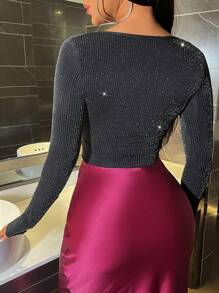 Allurite Shiny Silk Long-sleeved Tight Short T-shirt - Black - View 2