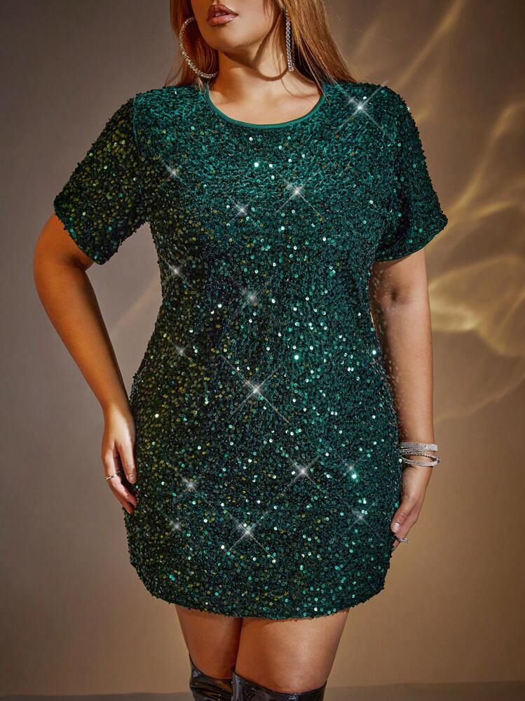 green emerald velvet dress Plus Size Long Sleeve Midi Dress with Pockets for Wedding Guests & Holiday  Events