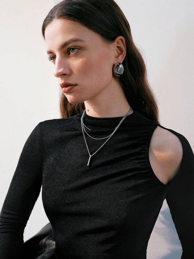 Women's Solid Color Hollow Out Shoulder T-shirt