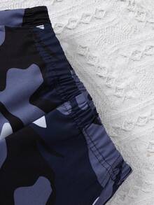 SHEIN 嬰兒女孩實色背帶褲和迷彩工裝套裝 - 彩色 - 查看 5