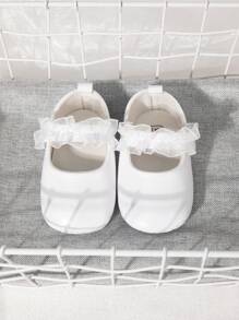 可愛的派對風格花朵蕾絲平底鞋,適合嬰兒和幼兒