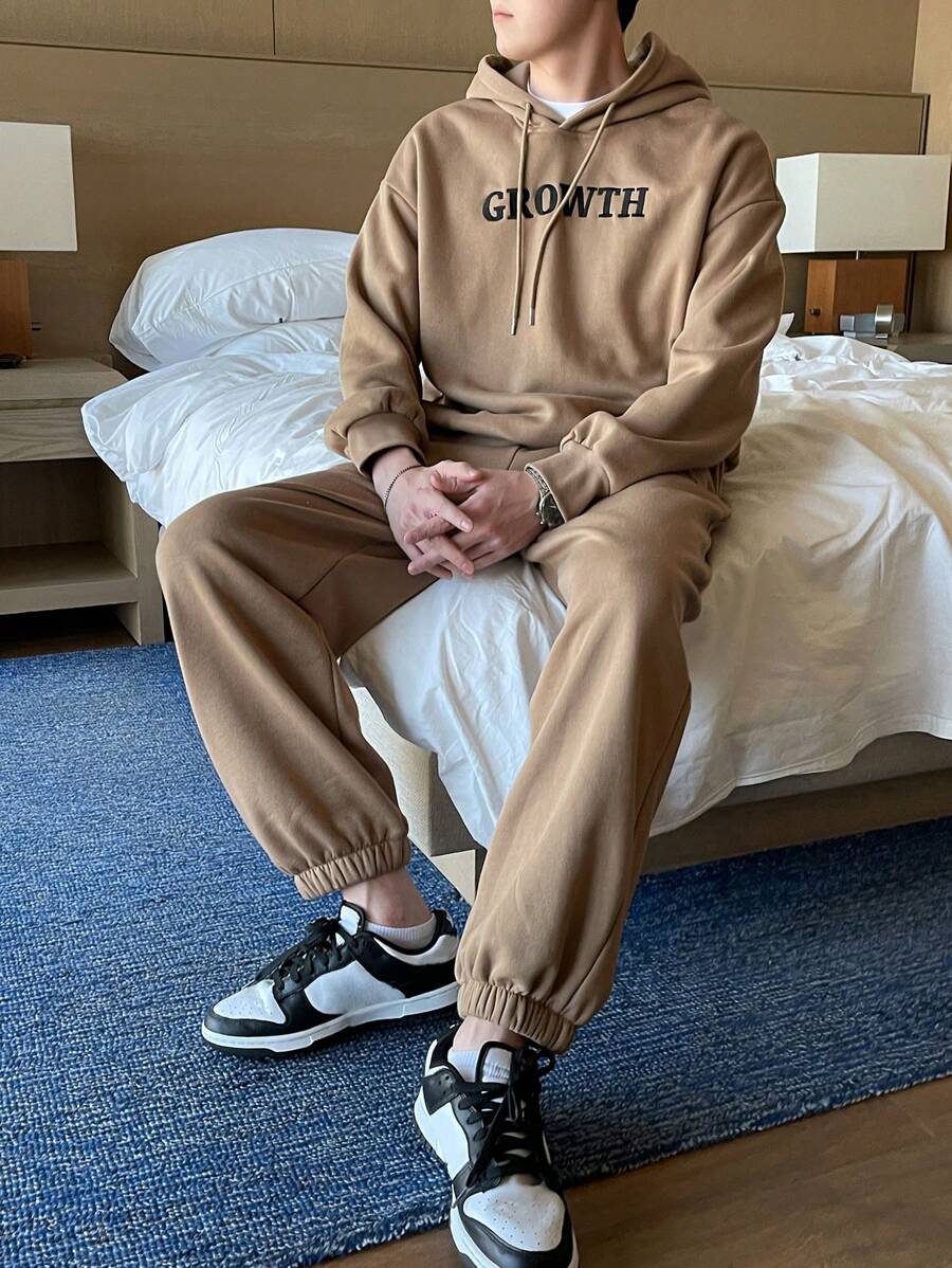 DAZY Men's Letter Printed Drawstring Hoodie And Jogger Pants Two-piece Set - Khaki - View 1