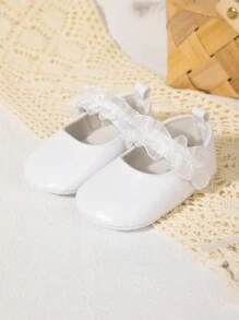 可愛的派對風格花朵蕾絲平底鞋,適合嬰兒和幼兒