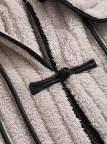 DAZY 撞色流苏法兰绒家居服套装，保暖内衬秋冬睡衣 - 卡其色 - 查看 9