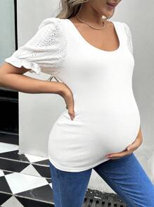 SHEIN Camiseta de maternidad con mangas abullonadas, parche bordado de encaje y diseño de detalles huecos - Blanco - Ver 4