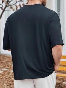 Manfinity Homme 男士大尺碼標語印花短袖t恤 - 黑色 - 查看 2