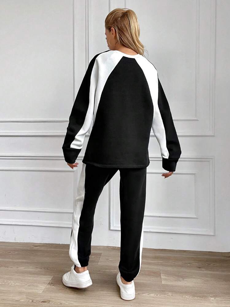 EURMUSE 女士字母印花下垂肩長袖帽衫和運動長褲套裝 - 彩色 - 查看 2