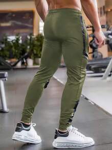 Manfinity Sport Corelite 男士抽繩運動褲 - 軍綠色 - 查看 2