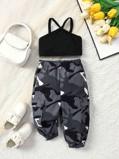 SHEIN 嬰兒女童純色背帶褲搭配迷彩貨物褲套裝
