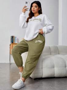SHEIN EZwear Conjunto De Sudadera De Punto Para Mujer De Talla Grande Con Estampado De Letras, 2 Piezas - Verde militar - Ver 1