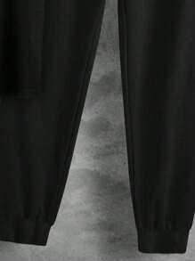 Manfinity Homme 男士字母印花短袖t恤和長褲套裝,2件套 - 黑色 - 查看 4