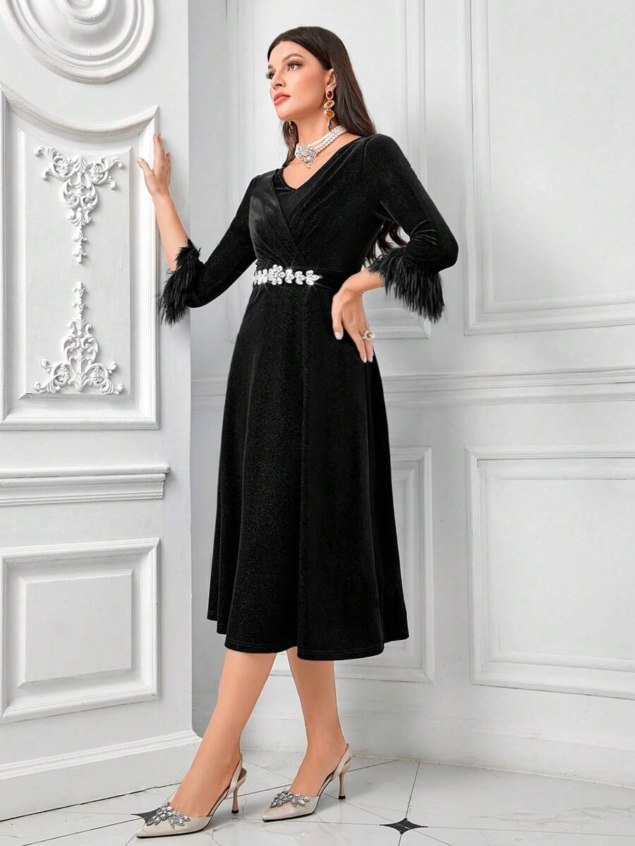 Modelyn Của phụ nữ Nhung Vá lại Đầm Với Lông - màu đen - Xem 1