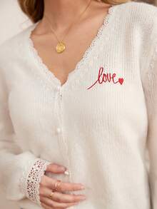 SHEIN Frenchy 休閒女裝打底衫,帶蕾絲邊和珍珠鈕扣,情人節毛衣 - 粉色 - 查看 2