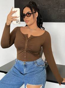 SHEIN EZwear 大尺碼純色褶皺短款t恤 - 棕色 - 查看 1