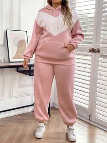 SHEIN LUNE 大尺碼袋鼠口袋兩色抽繩連帽衫和褲子兩件套 - 粉色 - 查看 3