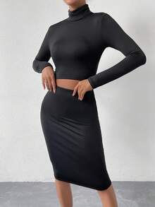 Zolique Mock Neck Crop Tee & Bodycon Skirt - Black - View 4