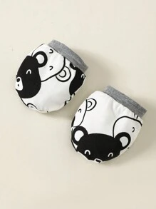 SHEIN Vintaside Kids 新生男嬰可愛時尚小熊印花連身衣 + 長褲 + 帽子 + 圍兜 + 手套 5 件套