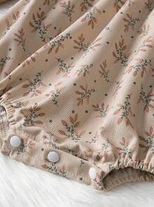 SHEIN Vintaside Kids 寶寶女孩荷葉邊植物圖案毛衣連體褲