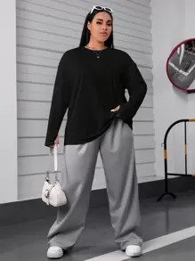 SHEIN EZwear Plus Size Solid Color Drop Shoulder T-Shirt - Black - View 4