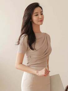 DAZY Solid Color Short Sleeve T-shirt With Pleats - Apricot - View 3
